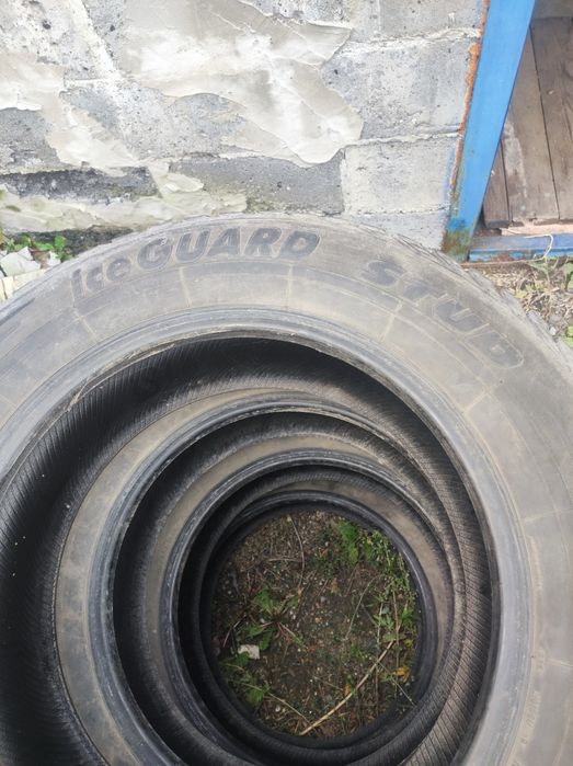 Резина б/у,в хорошем состоянии