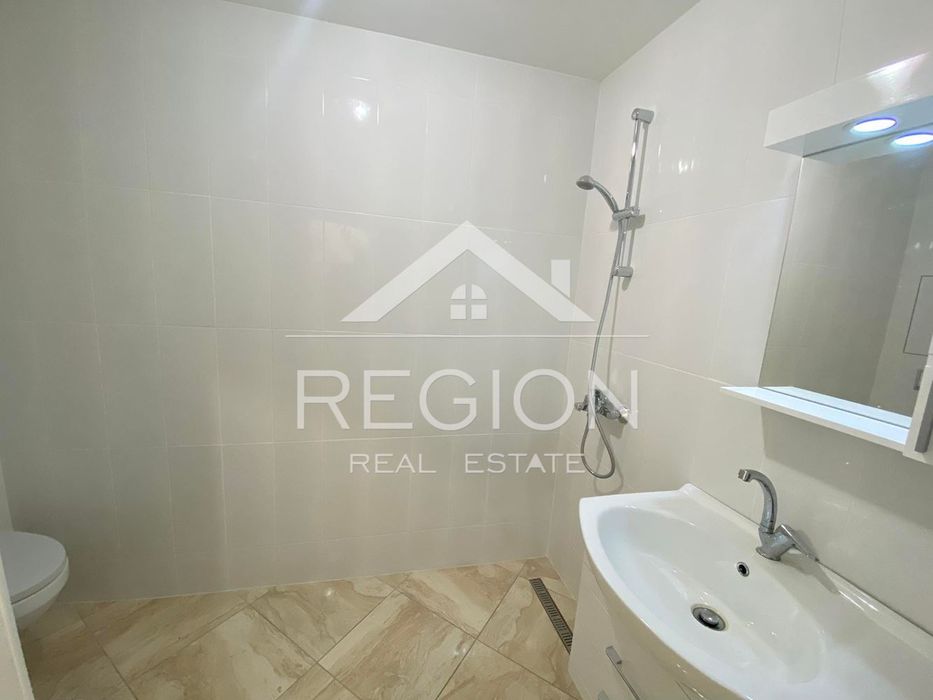 Дава се под наем Двустаен апартамент в Варна, Лятно кино Тракия - 65 кв.м за 494.7 € - Снимка #9