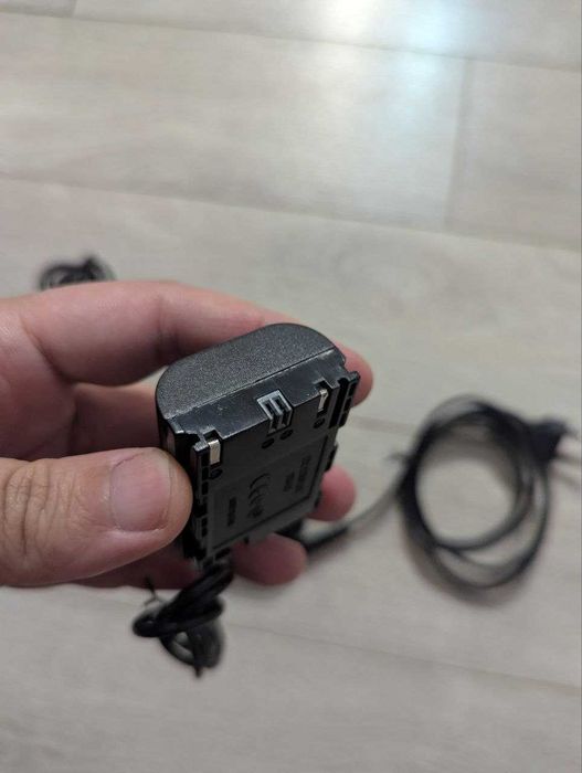 Фотоаппарат от розетки Canon LP-E6