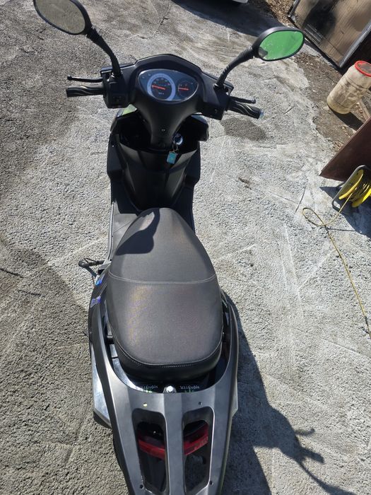 Скутер в отличном состоянии.