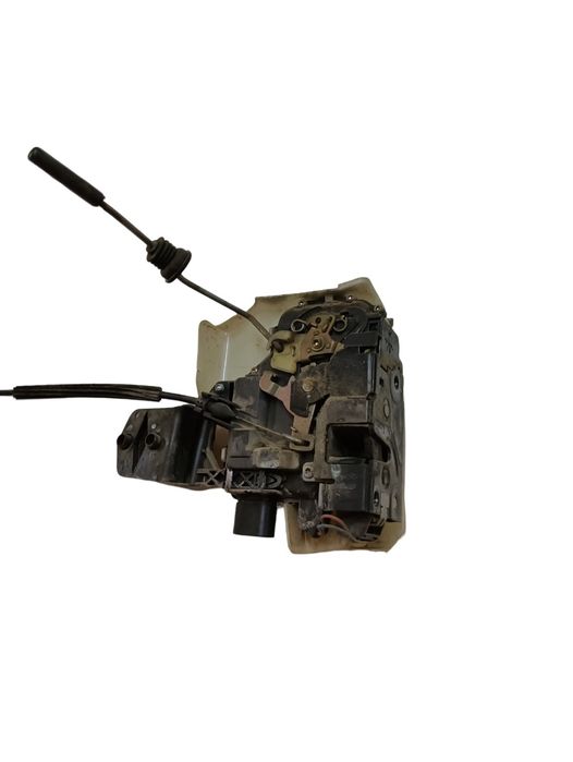 Broasca Usa Dreapta Fata Volkswagen Passat Variant 3B6 2000 - 2005