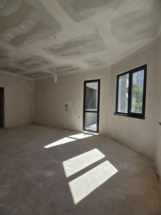 Продава се Двустаен апартамент в Велико Търново, Колю Фичето - 85 кв.м за 1459 €/кв.м - Снимка #2