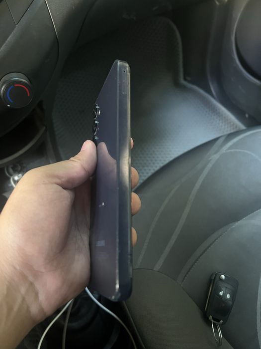Samsung A15 sotiladi xolati ortacha.