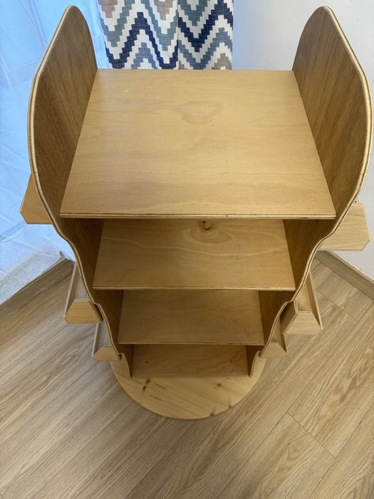 Biblioteca rotativa montessori