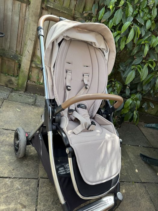 Cărucior 3 în 1 Mamas & Papas Flip XT3 + scoică Cybex Cloud T i-Size