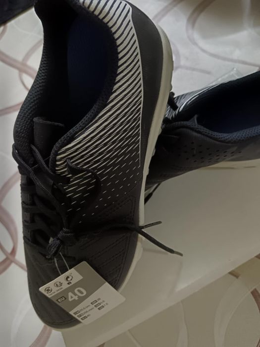 Чисто нови детски бутонки.