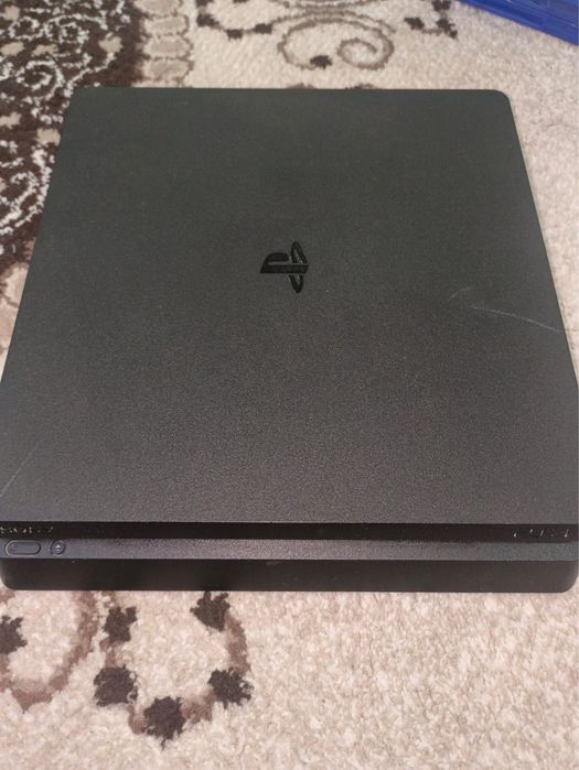 Ps 4  с полной комплектацией
