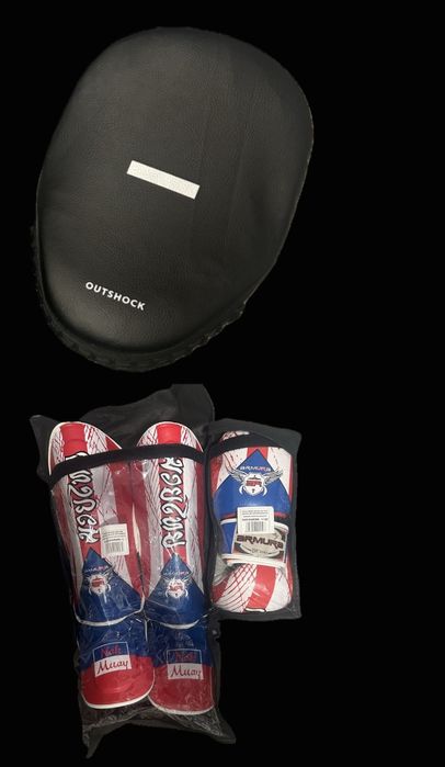 Echipament Kickboxing/Muay Thai – Armura & Outshock (Ca Noi)