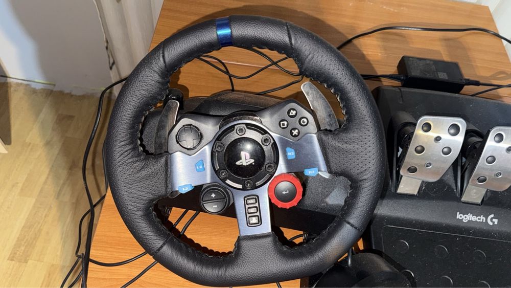 Volan Logitech G29