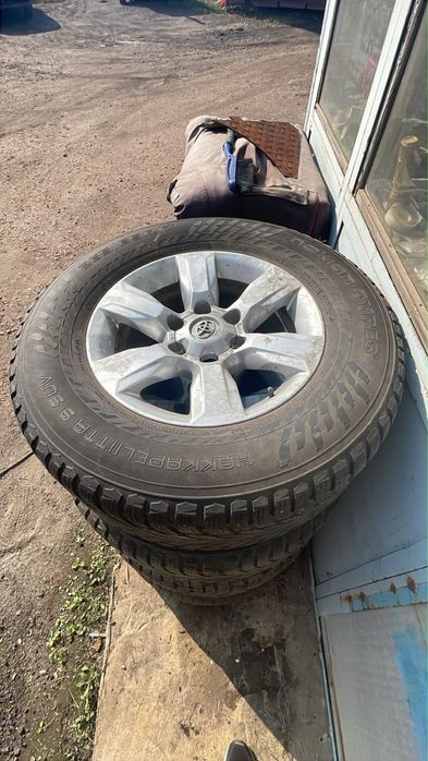 продам диски с шинами
