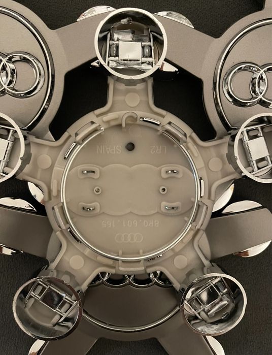 Set capace janta gheara stea Audi 135mm A4 A7 A6 Q5 Q7 Q3 B8 8L A2 A3