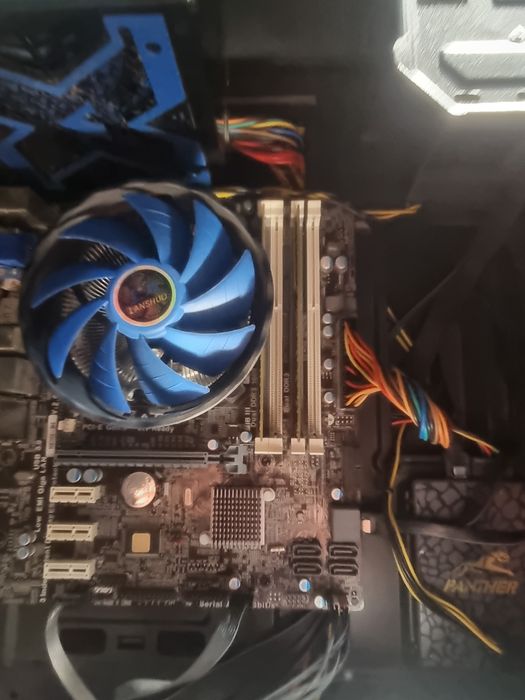 i7 8 gb ozu ssd 128 hdd 500 holati zoʻr