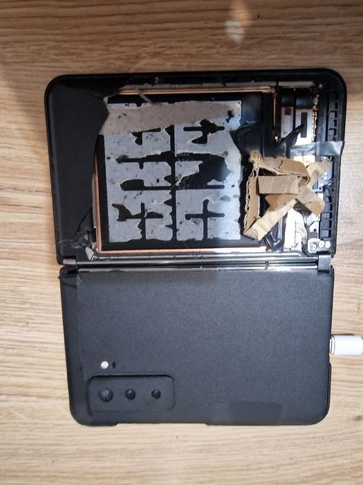 Surfsce Duo 2 Pentru piese