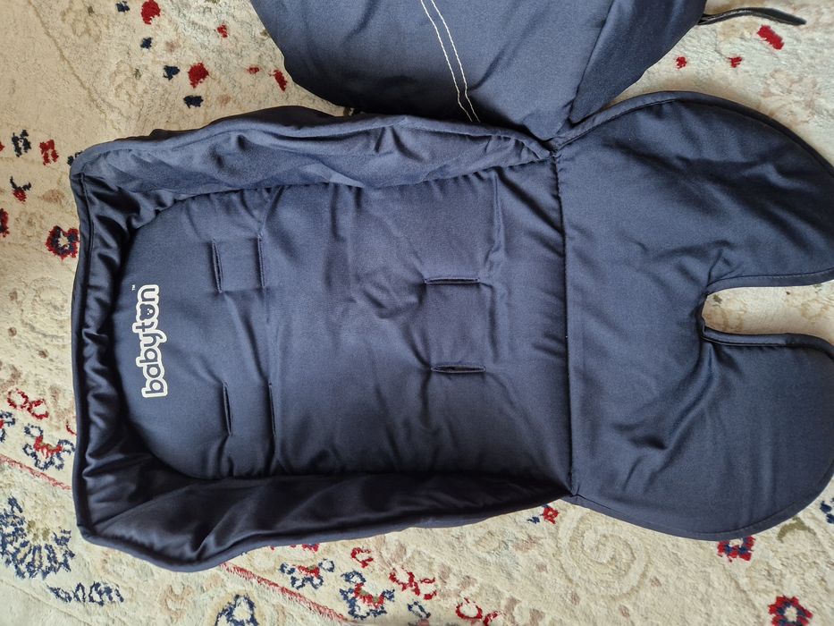 Коляска фирмы Babyton