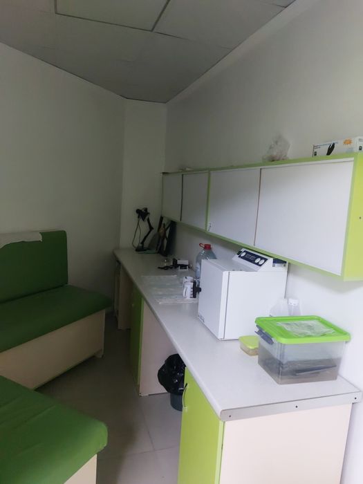 Стоматологическое оборудование и материалы