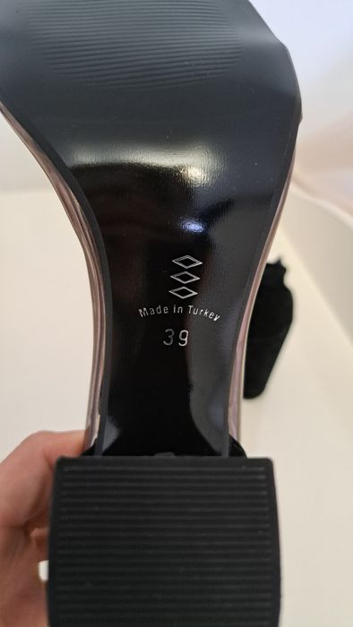 Женская летняя удобная обувь на каблуках.  Размер 39. Турция