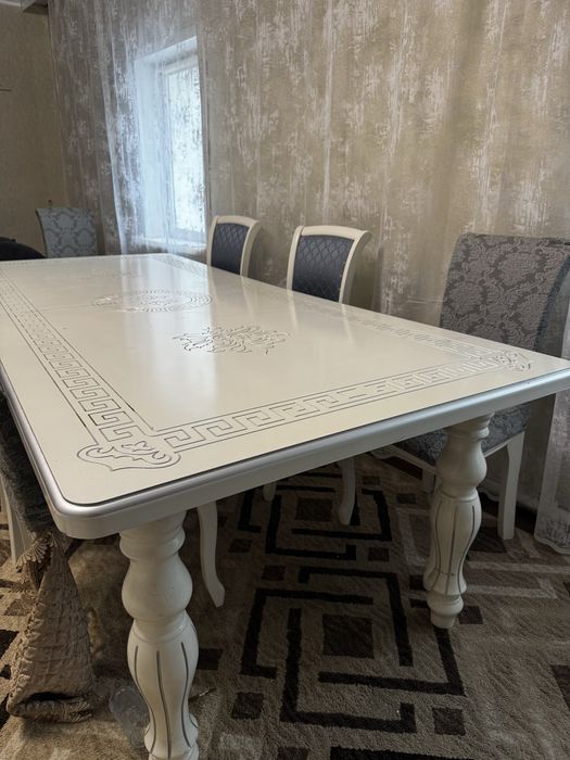 Продам стол ст стулями