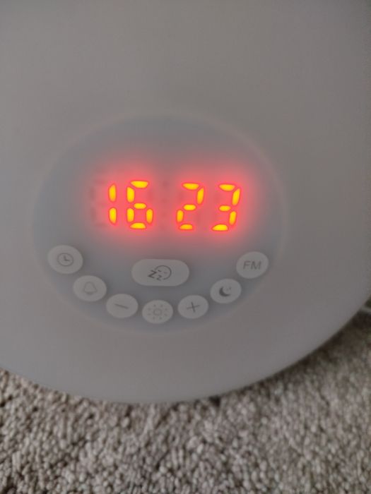 Oferta ! Radio cu ceas , alarmă și butoane touch !