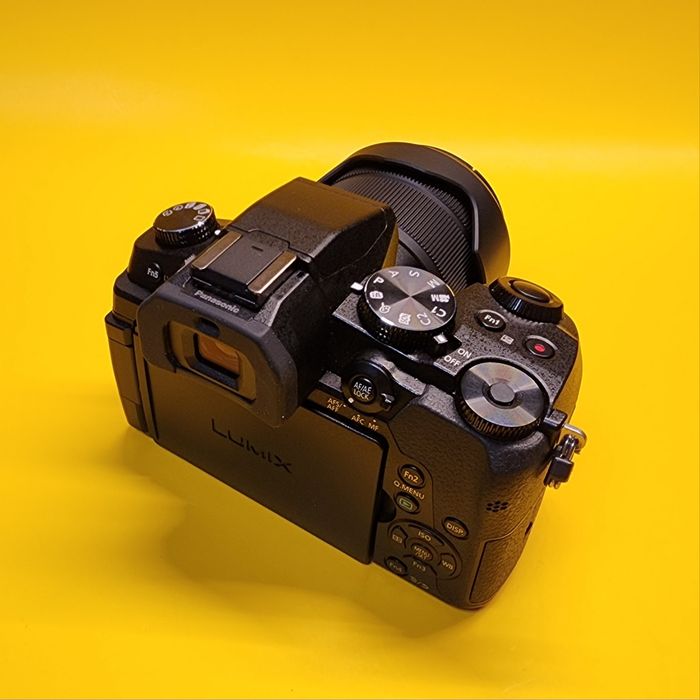 Panasonic G80 + Lumix G 12-60mm