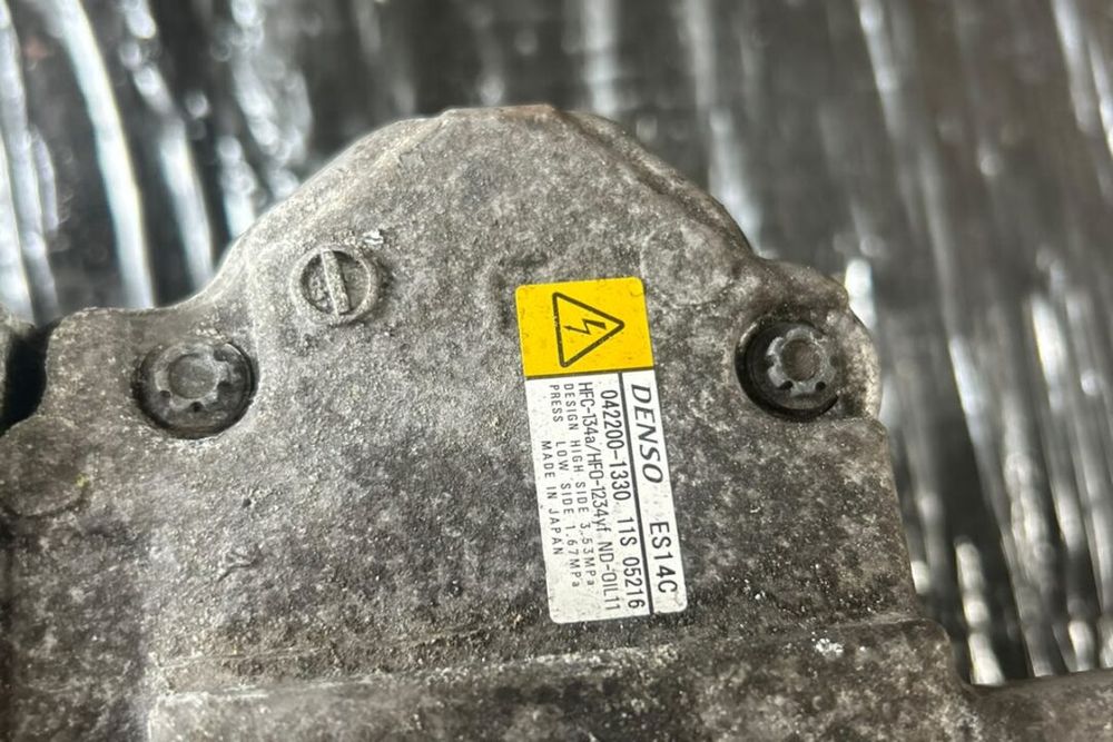 Compresor Clima Toyota Auris - An 2018 - Cod OEM :  042200-1330