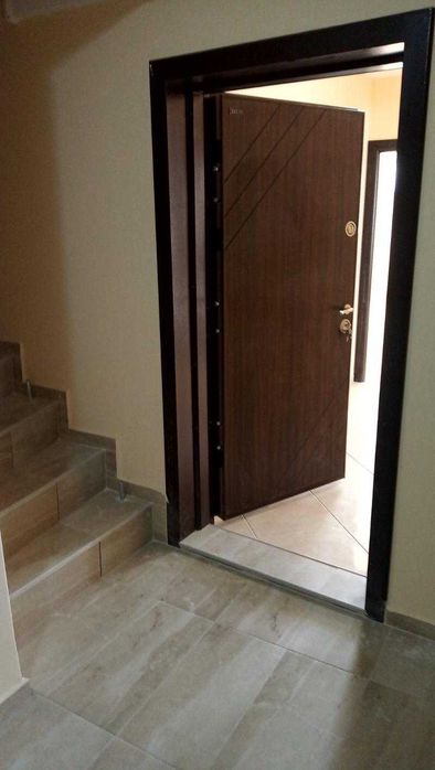 Дава се под наем Четиристаен апартамент в Бургас, Лазур - 112 кв.м за 235 € - Снимка #5