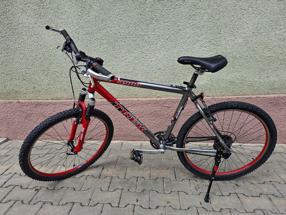 Bicicleta Trek aluminiu , 27(9×3)viteze, roti pe 26