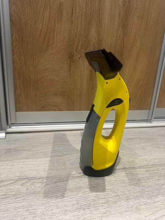 Уред за почистване на прозорци Karcher WV 2 Стъклочистачка