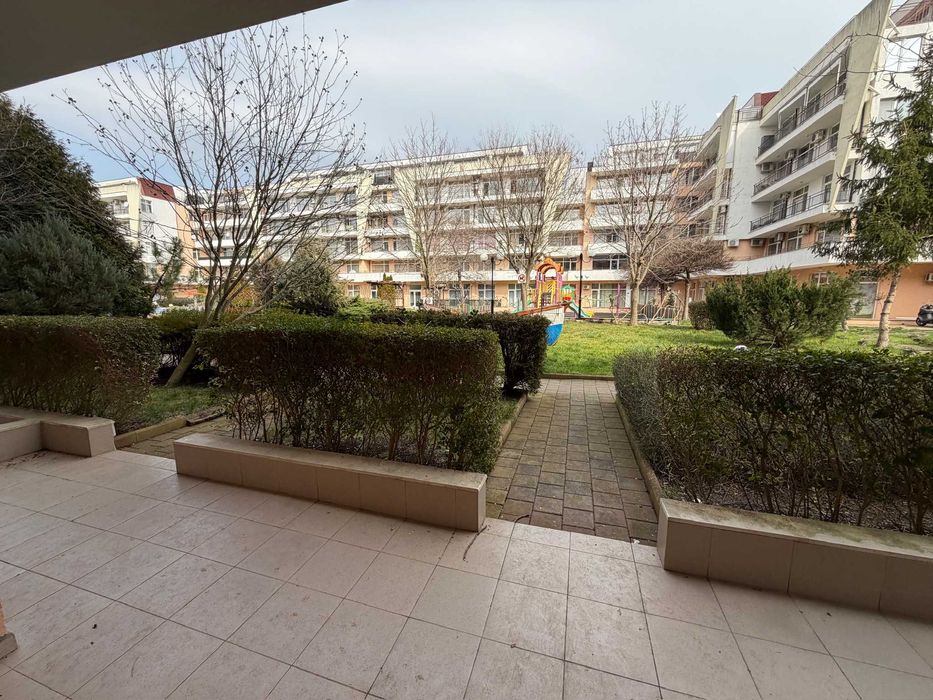 Просторен двустаен апартамент в централната част, к-с „Гранд Камелия“