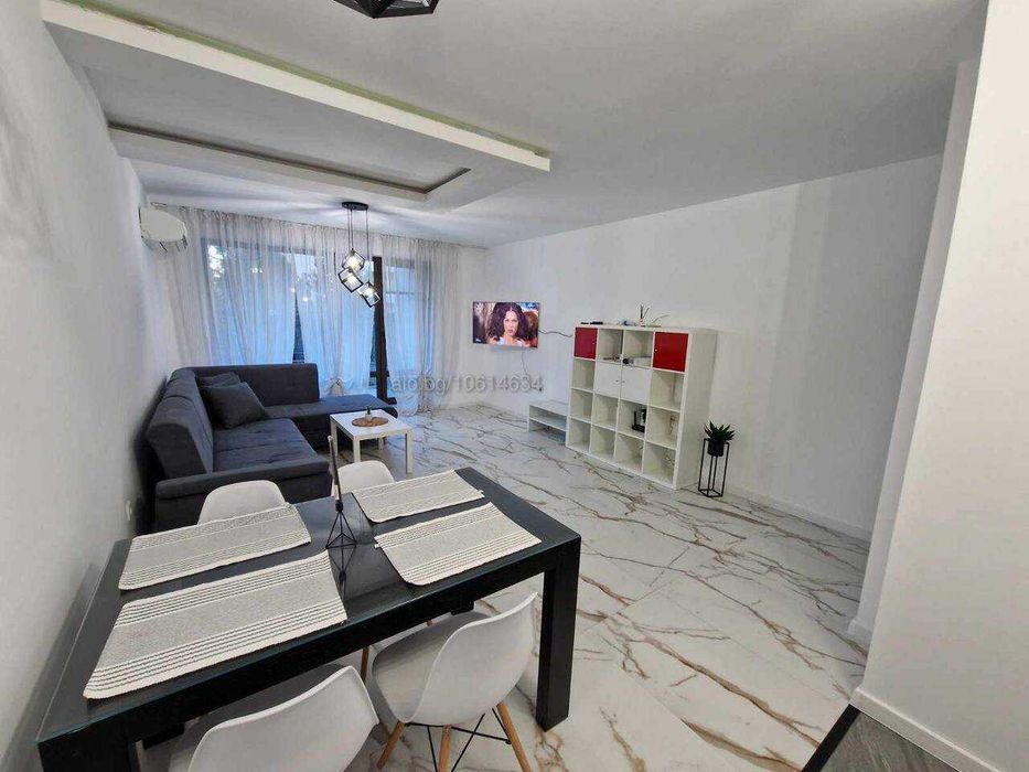 Тристаен голям апартамент с двор, ПАРКОМЯСТО, Кършияка