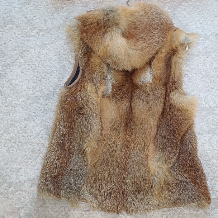 Дамски елек естествен косъм лисица.