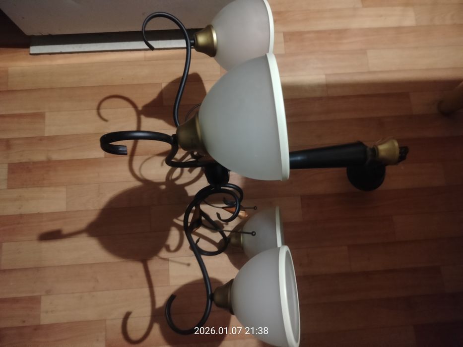 Продам пятиплафонную люстру !