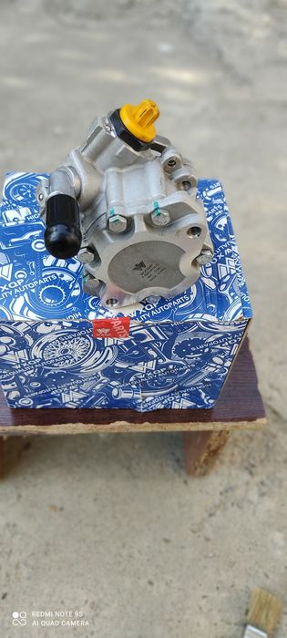 Гур насос Volkswagen Passat Golf Venta