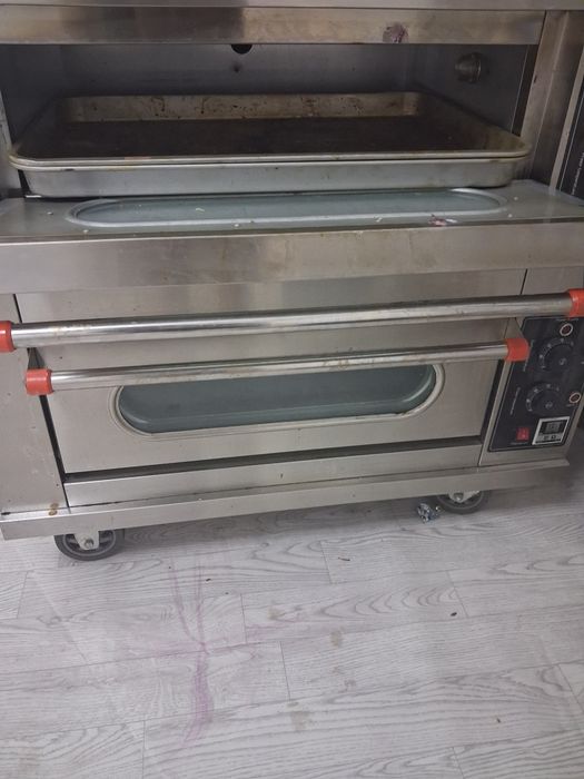 Продам новый тестомес и духовку