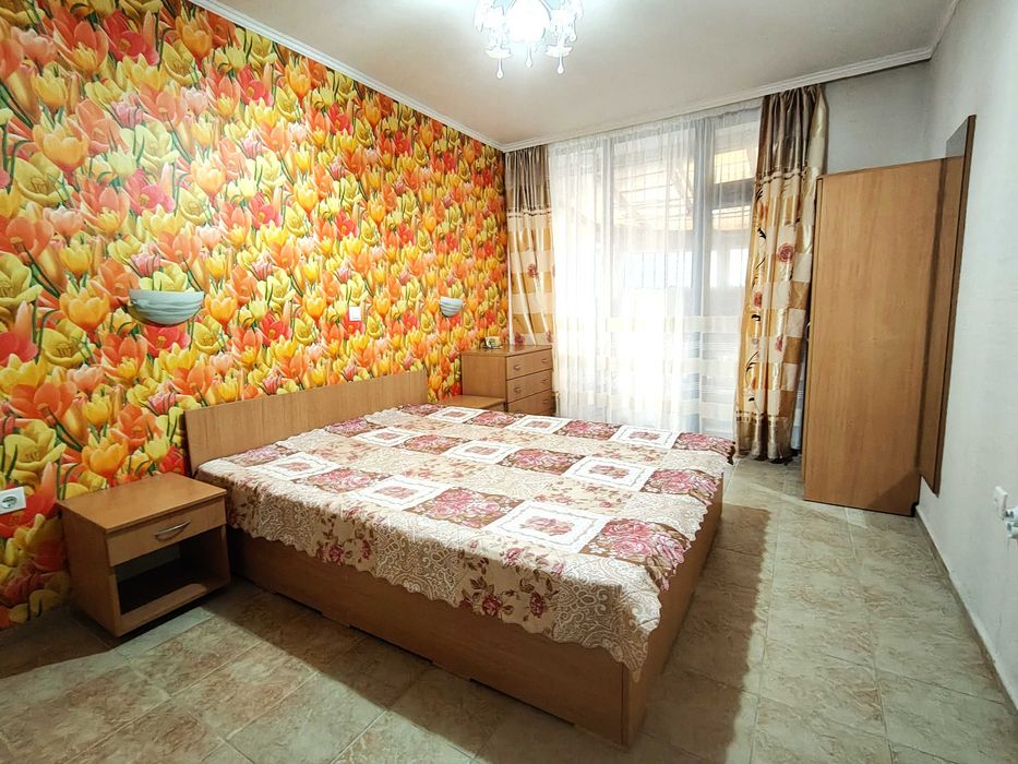 ТОП  НАЕМ | Двустаен на втора линия до централния плаж с покрит двор/веранда,Равда