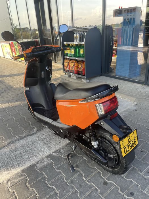 Vand scuter electric