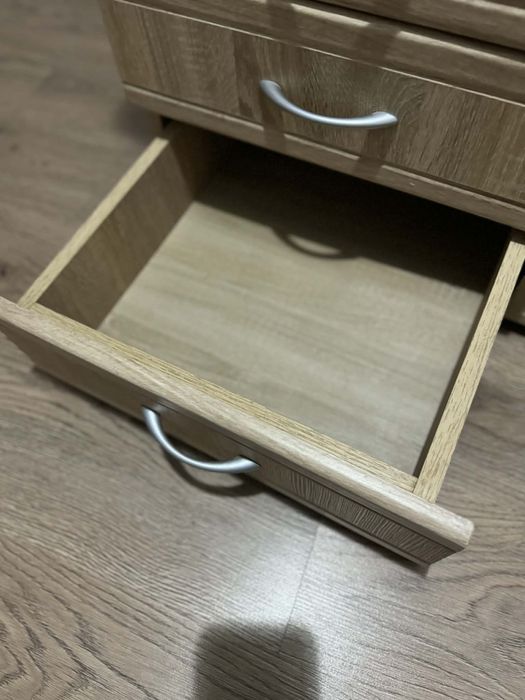 Comoda de vanzare noua