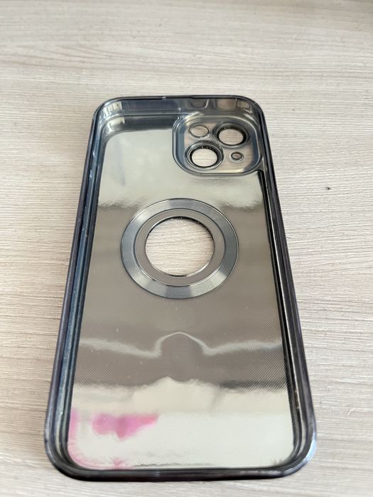 Чехол на iPhone 13/14