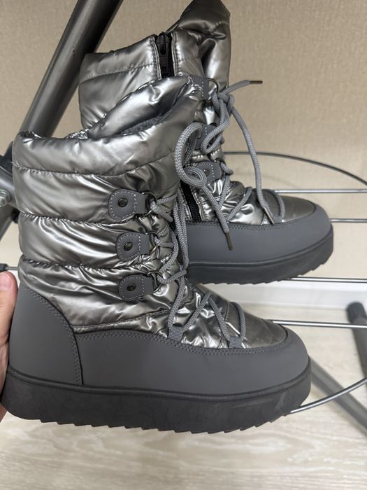 Дутиги женский продам