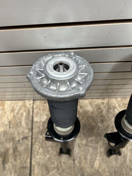 Amortizor bmw G30 G31 flansa/ amortizoare stanga / dreapta