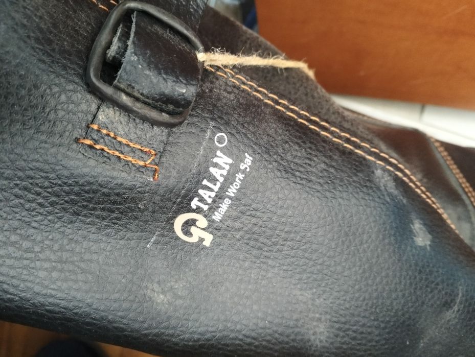 Продам специальные обувь