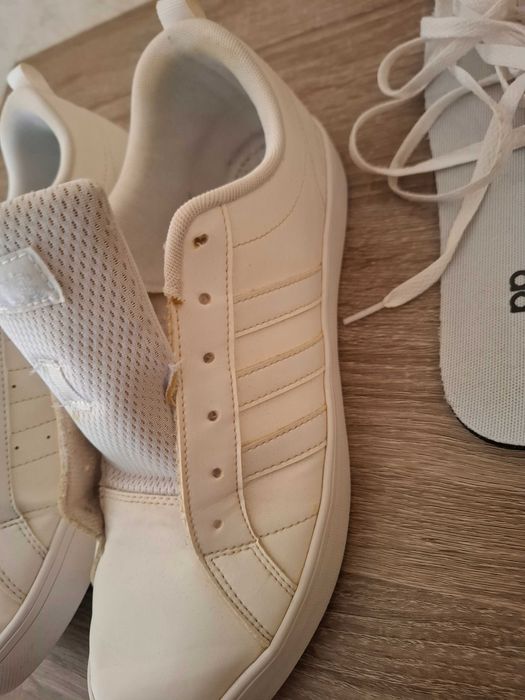 Бели кецове ADIDAS - Номер 43