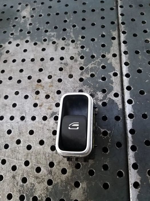 Buton geam electric dreapta spate mercedes a class w177 a1679050201