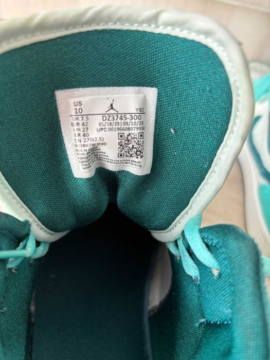 Vand colectie Jordan 1 Retro Mid