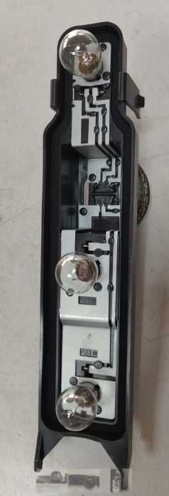 Vand soclu de becuri stop Ford Focus 2002.