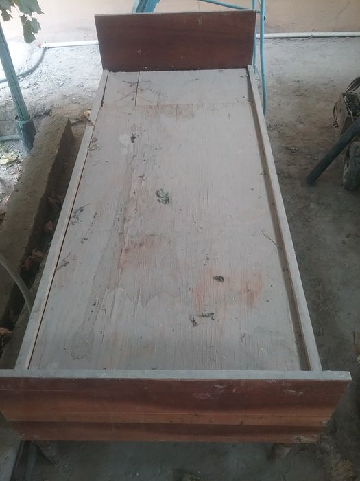 Деван адинарни сатилади