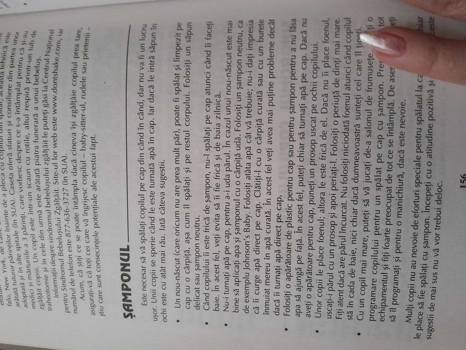 Cărți îngrijire/creștere copil mic - 2 bucăți - 100 lei ambele - Noi