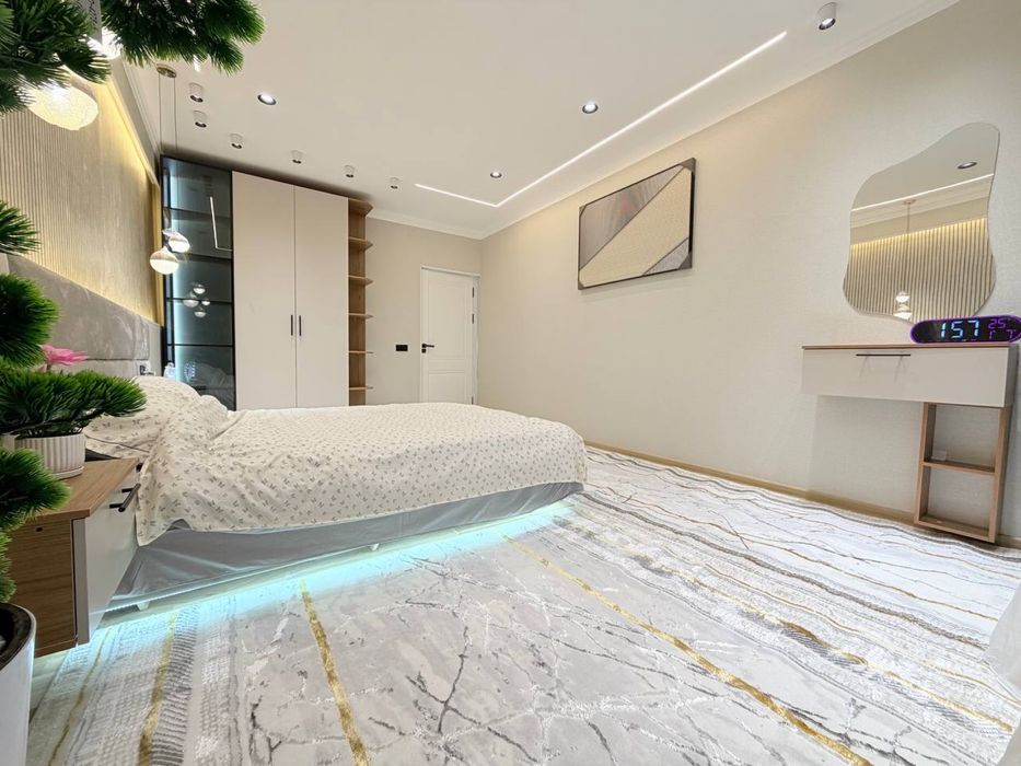 Срочно Продаётся квартира Метро Мирзо Улугбеу  Чилозор 2