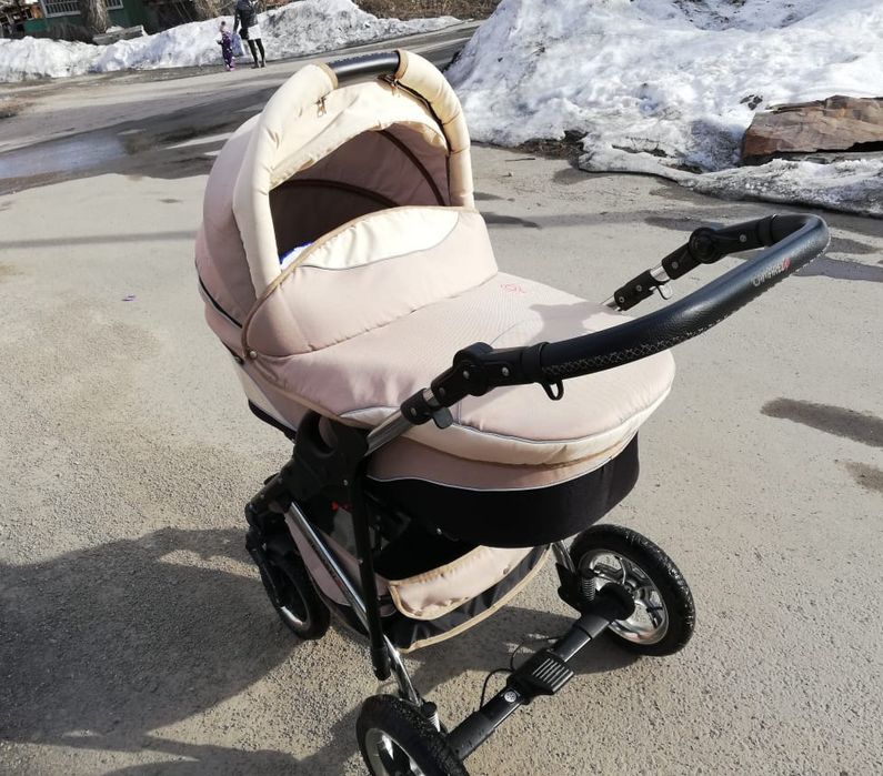 Продам коляску в хорошем состоянии!