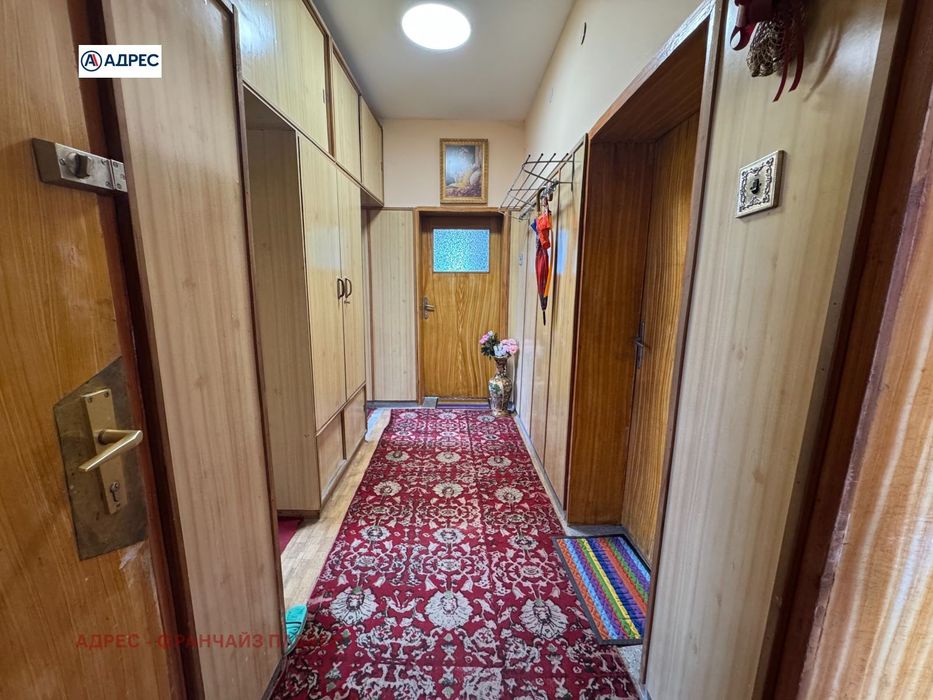 Етаж от къща в Враца, област-гр.Мездра площ 105 цена 89000