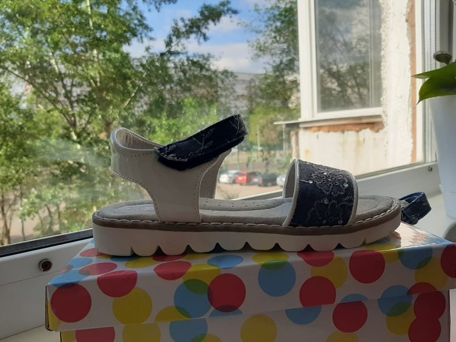 Детская обувь, сандалии